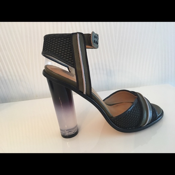 L. A. M. B. Authentic Women’s shoes 9M with - Picture 4 of 8